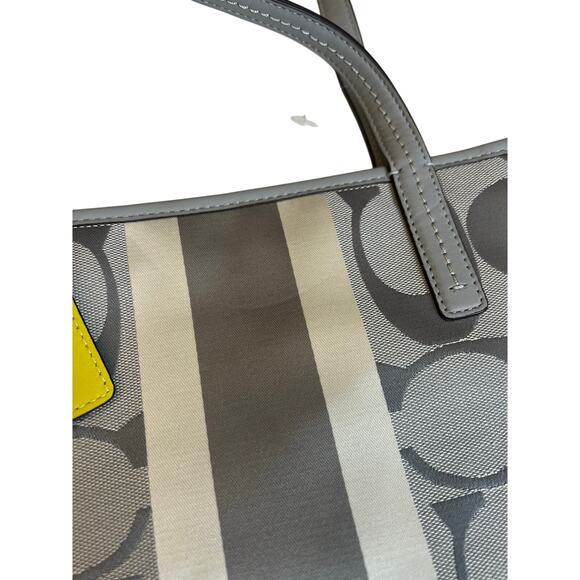 NWOT Coach Signature Stripe Tote Shoulder Bag – Gray Jacquard with Leather Trim - Picture 4 of 13